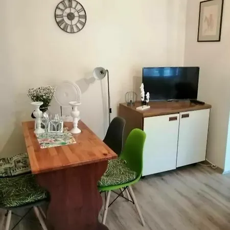 アパート Studio *